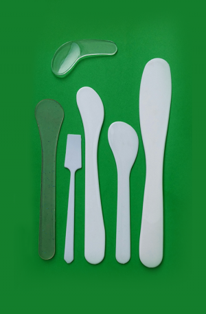 Plastic Spatulas. For Beauty Salons. 6 variations.